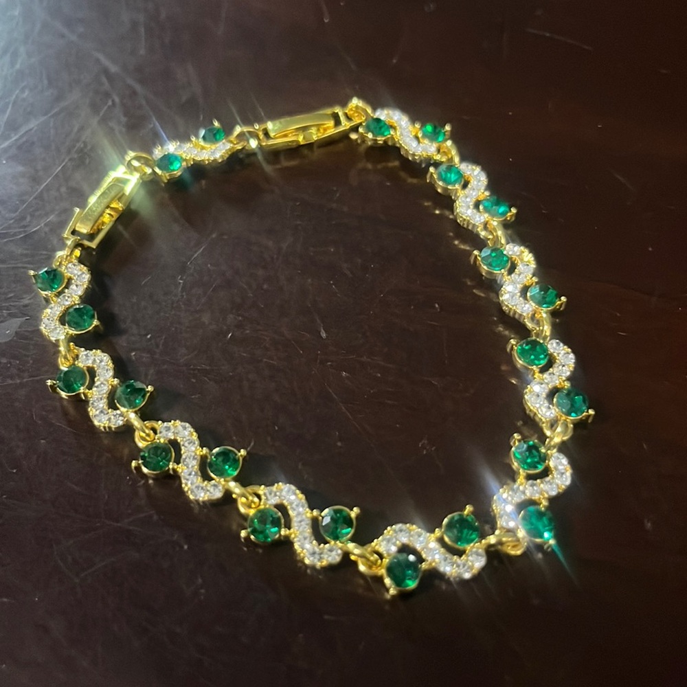 Women’s bracelet